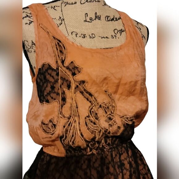 Ya Los Angeles Lace Top Size M - Picture 2 of 4